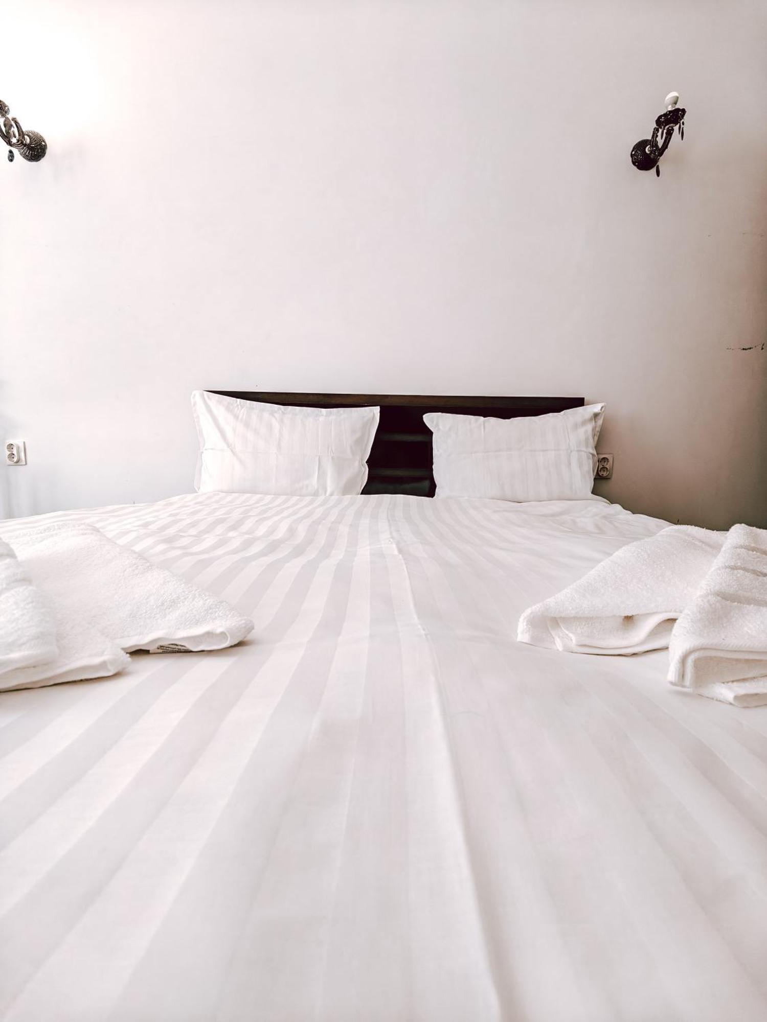Berindei Studio - City Center - Private Parking Cluj-Napoca Extérieur photo