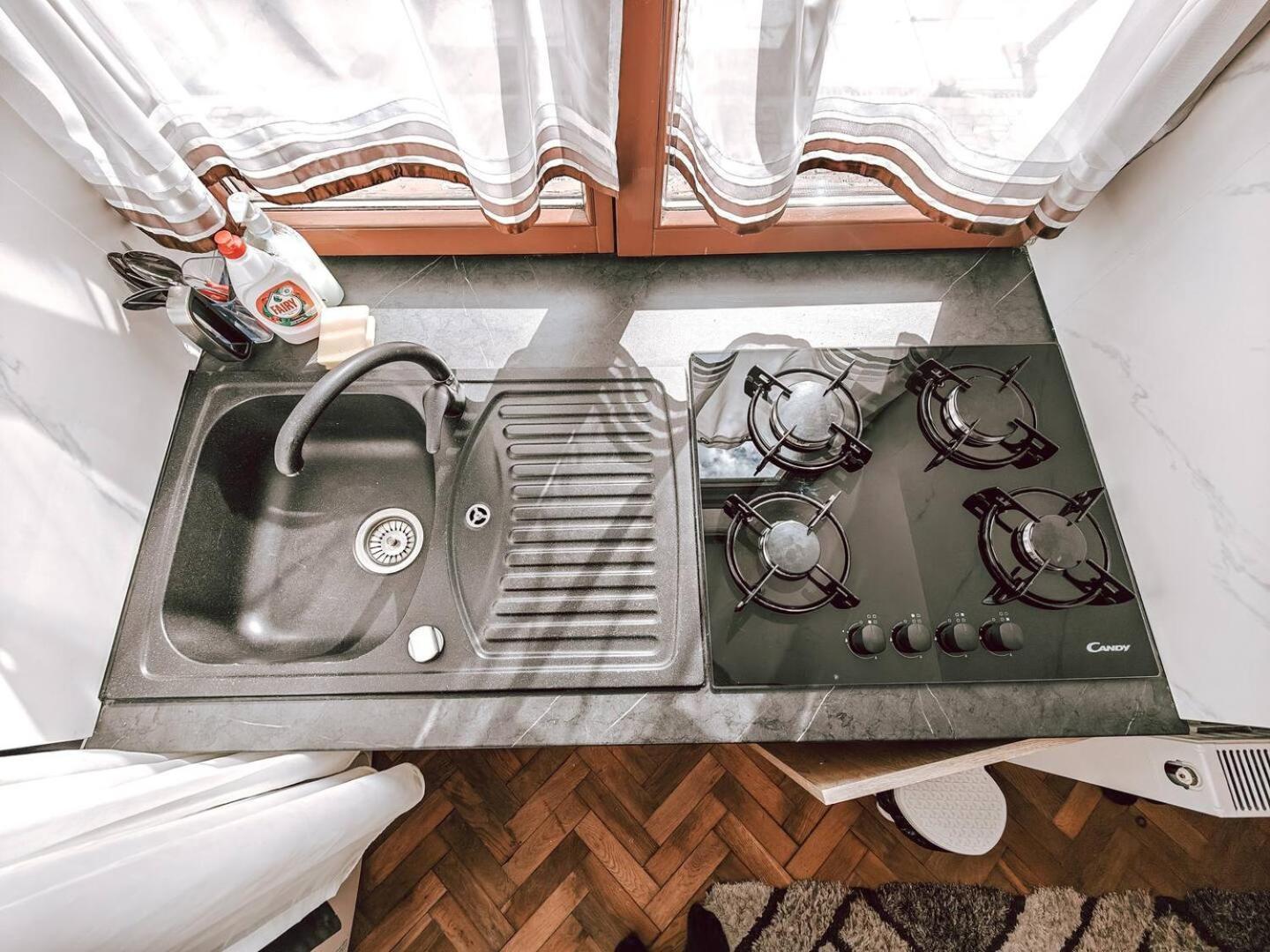 Berindei Studio - City Center - Private Parking Cluj-Napoca Extérieur photo